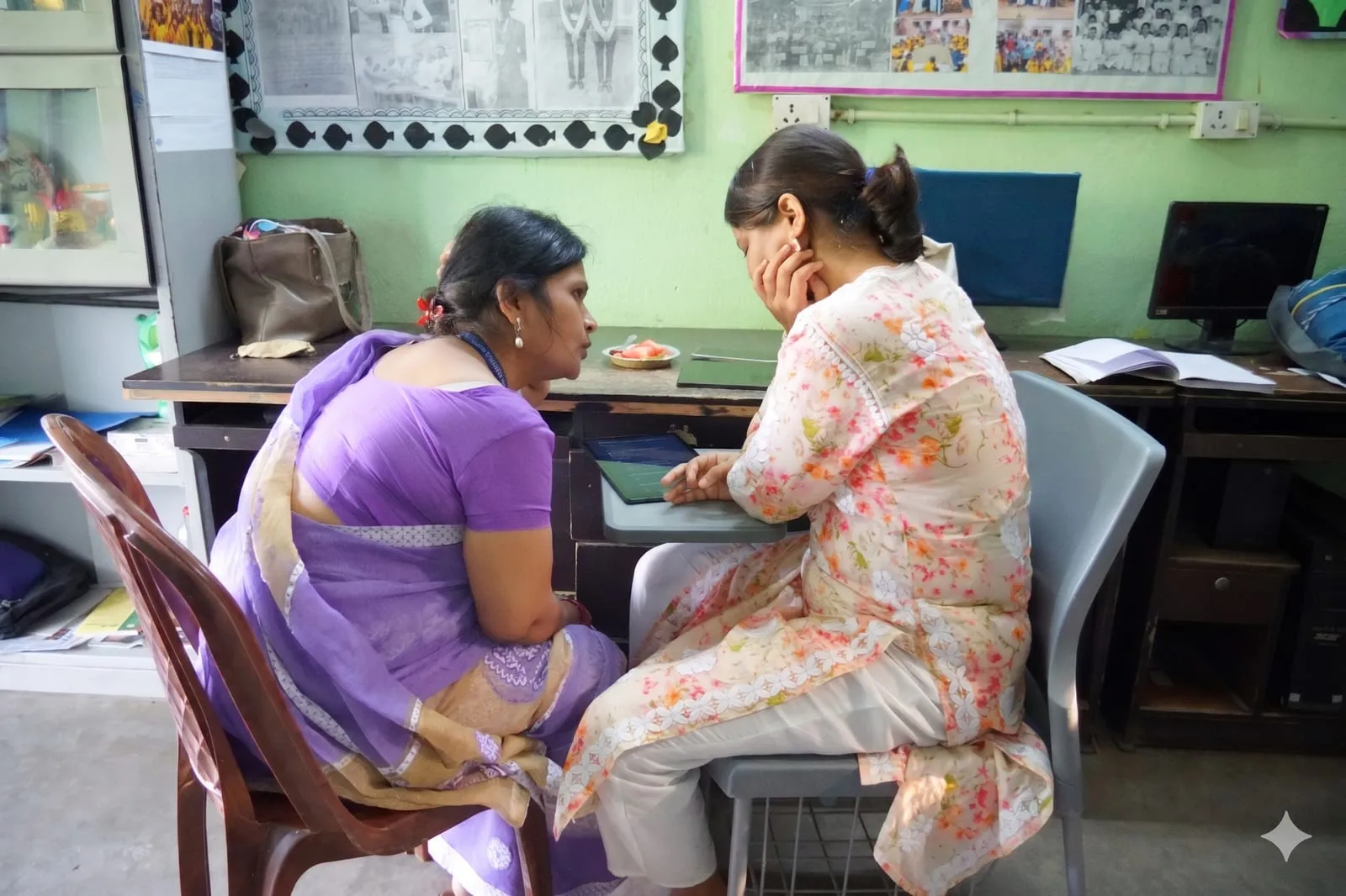 Woman using a smartphone for her entrepreneurship